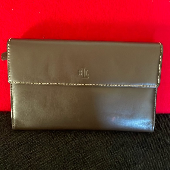 Lauren Ralph Lauren Brown Leather Trifold Wallet - Picture 1 of 6